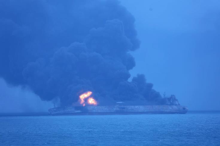 ΚΙΝΑ: Βυθίστηκε φλεγόμενο το ιρανικό πετρελαιοφόρο